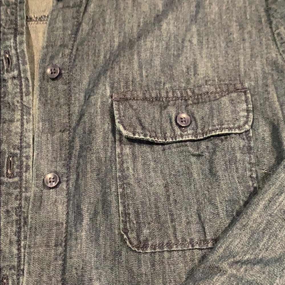 🤩 5/$25 Loft Denim shirt - Picture 8 of 11